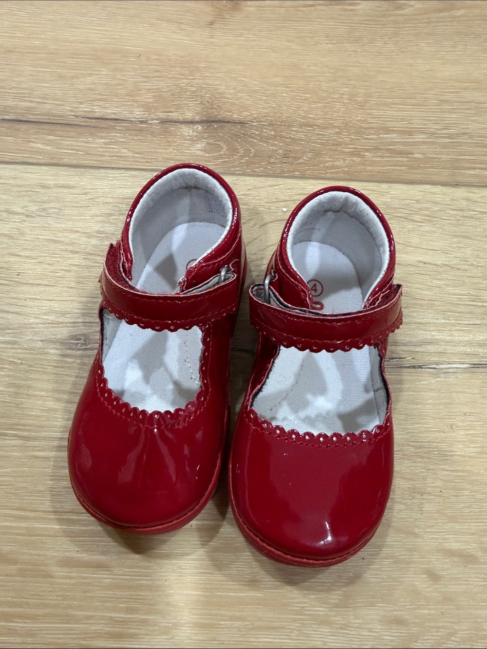 Angel Girls' Red Patent Mary Jane Shoes Size 4